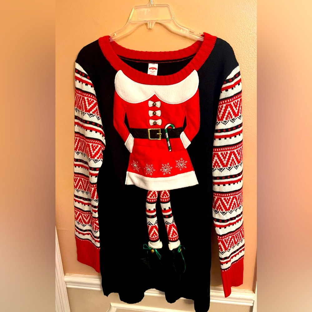 Ugly / cute holiday elf sweater w swinging legs  size 2x NWOT and extra bells